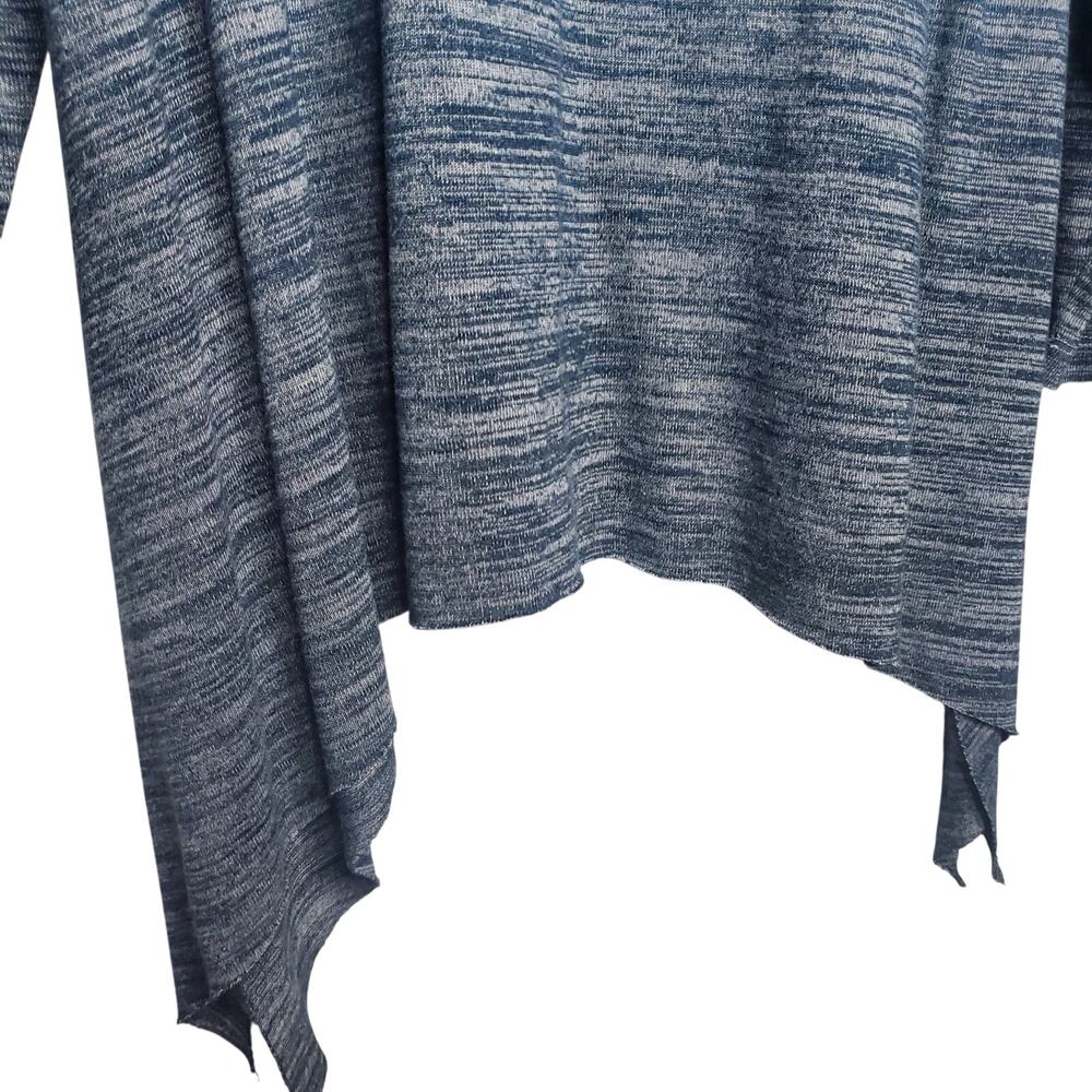 Torrid Ombre Blue Grey Super Soft Plush V-Neck Sharkbite Hem Tunic Top 1 / 1X 14 - Picture 6 of 15